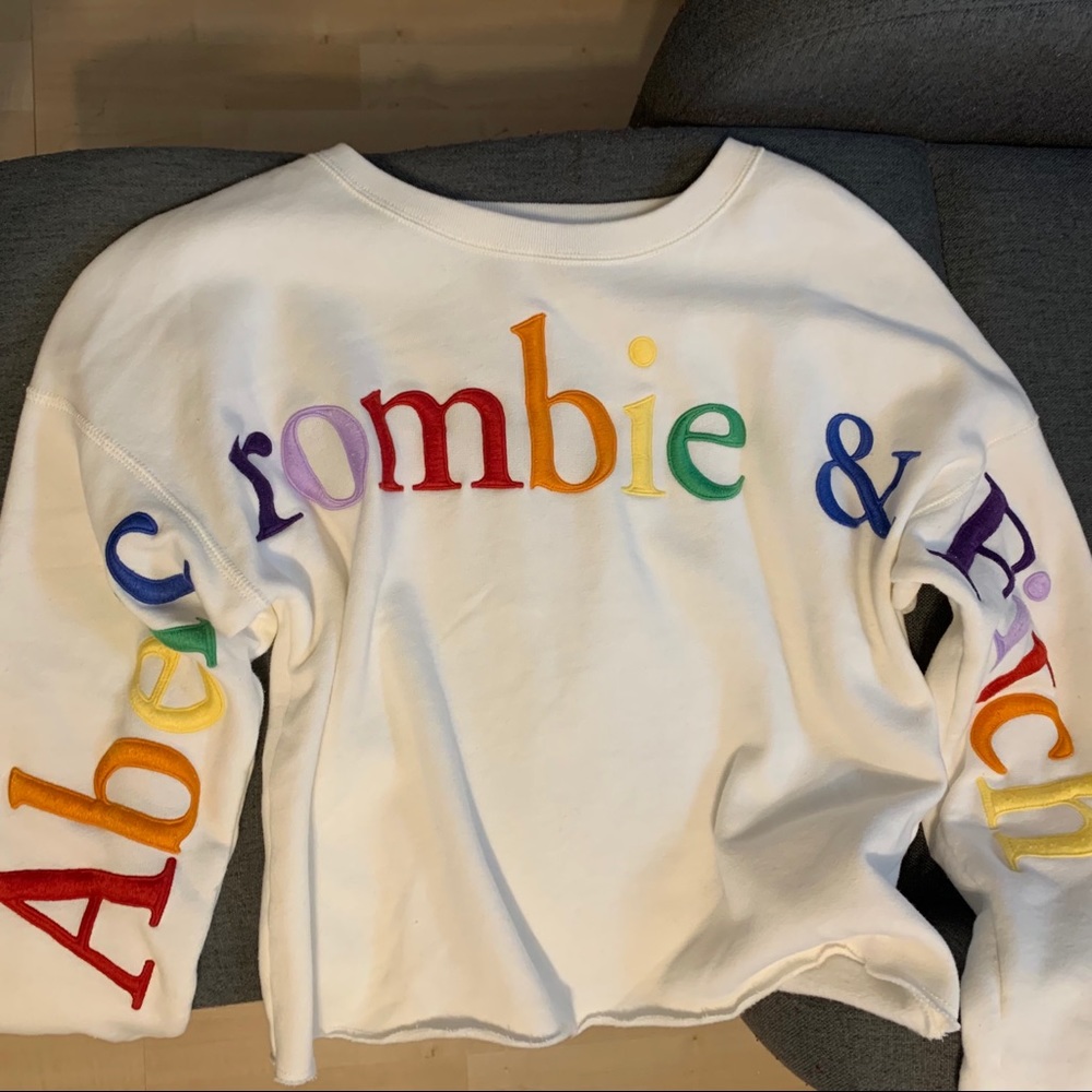 Abercrombie & Fitch Sweater